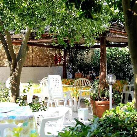 ホテル Casa Mazzella 2*