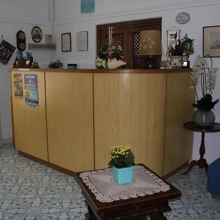 Hotel Casa Mazzella 2*